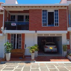 CASA EN VENTA BELLA ISLA RESERVADO