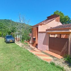 CASA CAMPESTRE VIA SAN GIL - MOGOTES